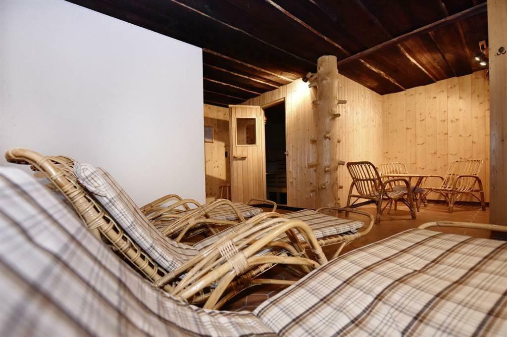 Berghof Gundalatsch Bed & Breakfast Gaschurn Bagian luar foto